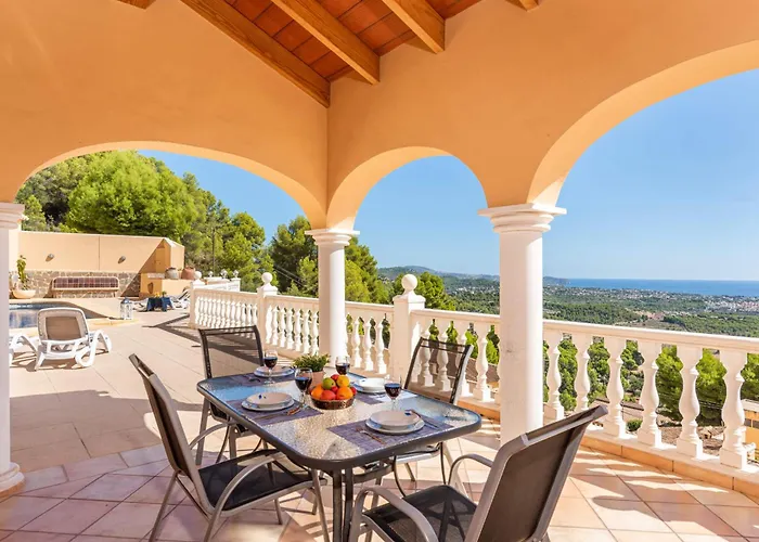 Willa Ros - Plusholidays *